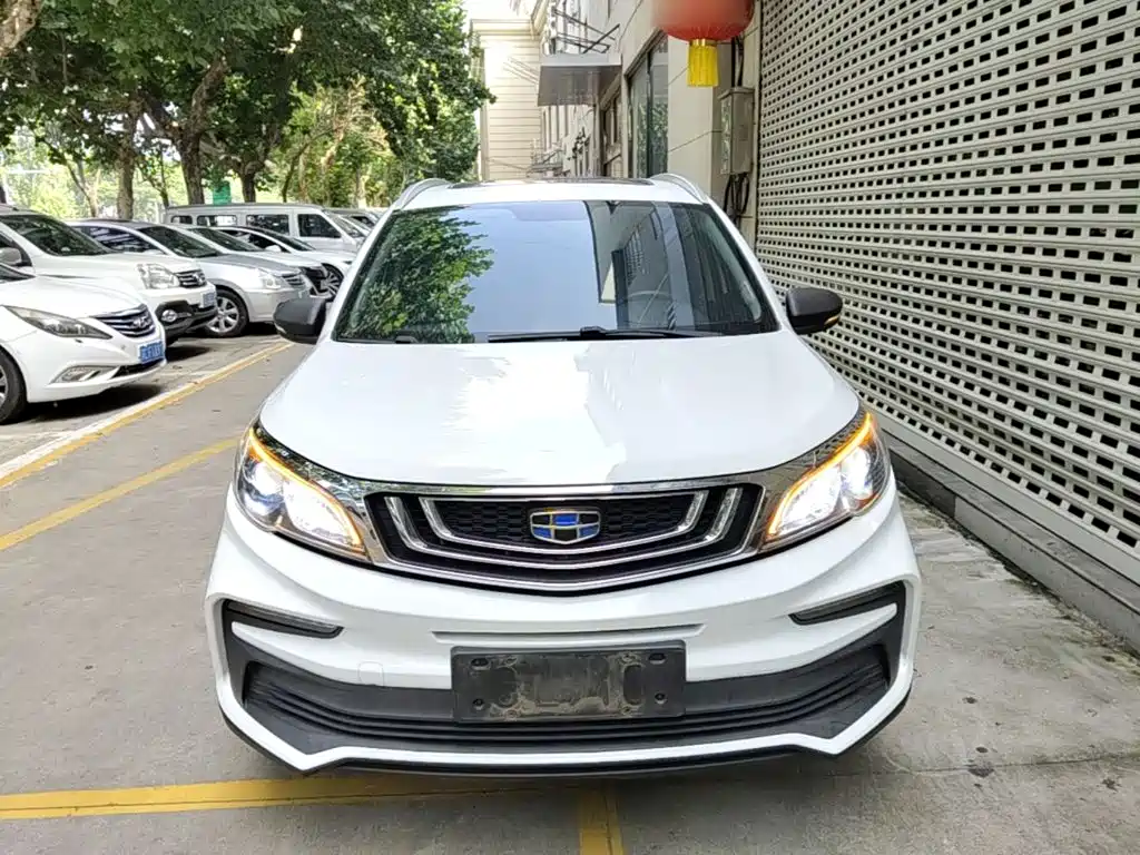 Geely Vision X3 2020 — фото 3