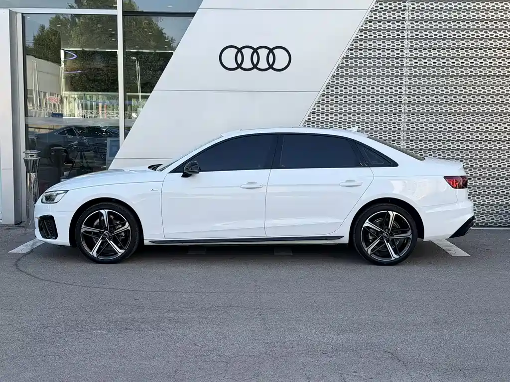 Audi A4L 2024