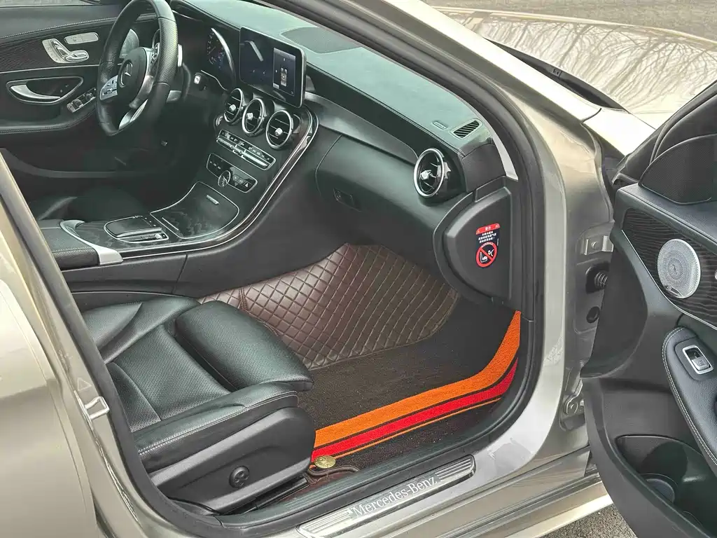 Mercedes-Benz C-Class 2020 — фото 14