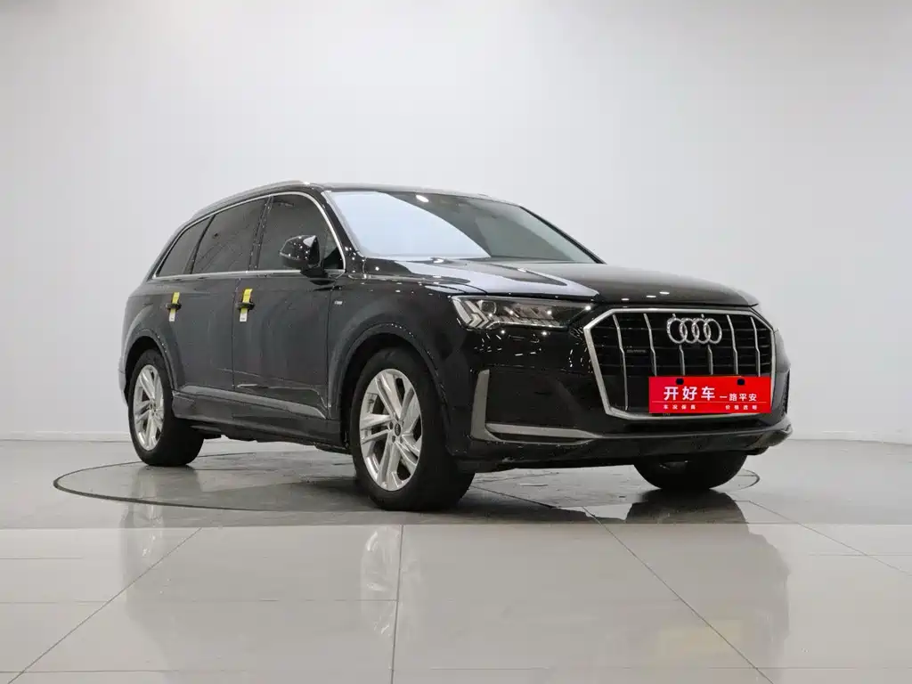 Audi Q7 2024 — фото 3