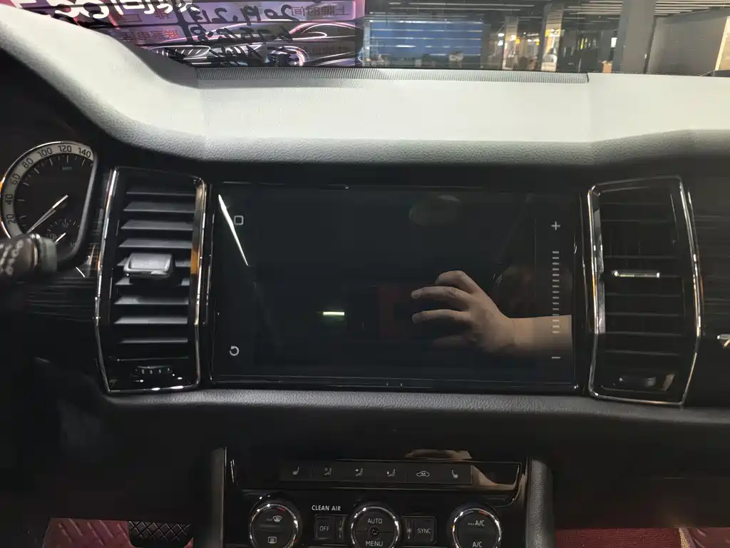 Skoda Kodiaq 2019 — фото 15