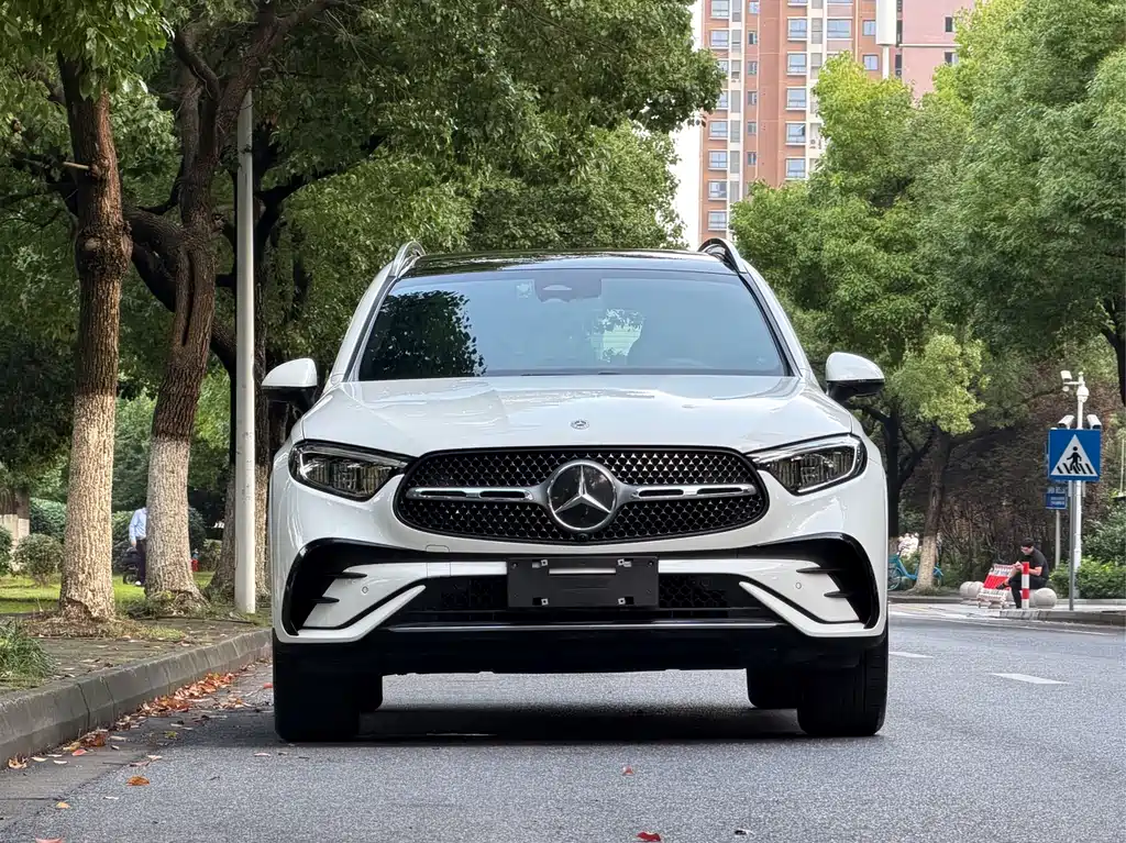 Mercedes-Benz GLC 2025