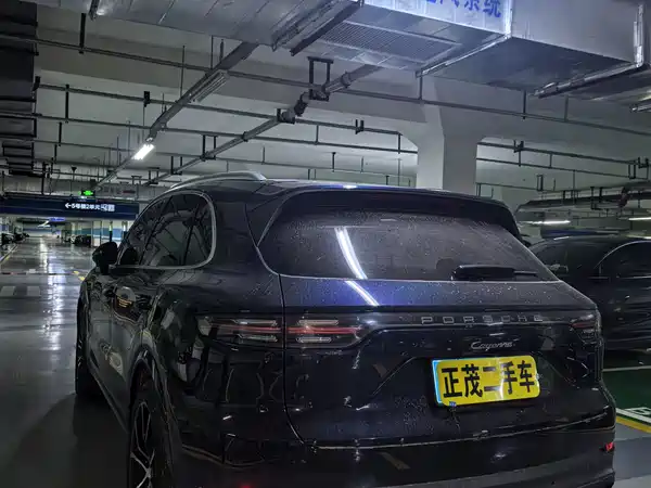 Porsche Cayenne 2023