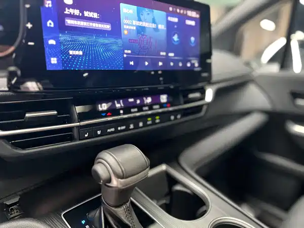 Toyota Sienna 2023