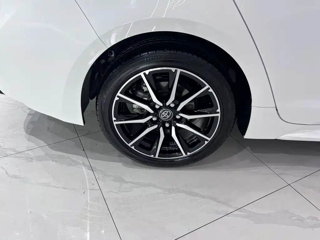 Toyota Levin 2024 — фото 18
