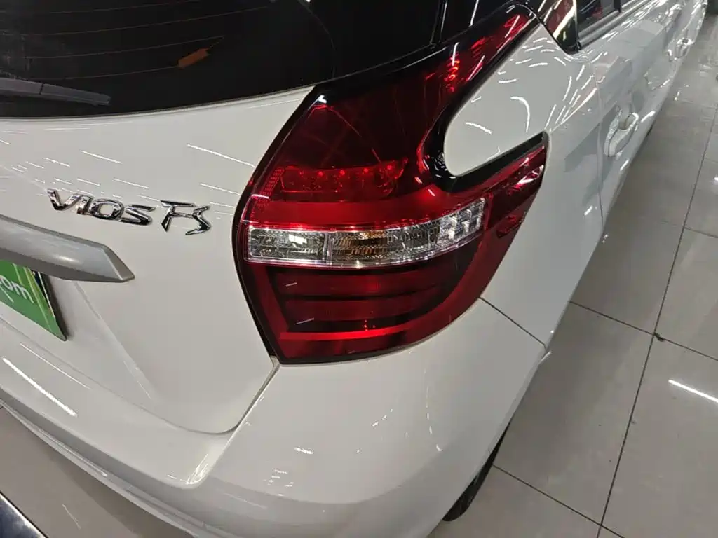Toyota Vios FS 2018 — фото 8