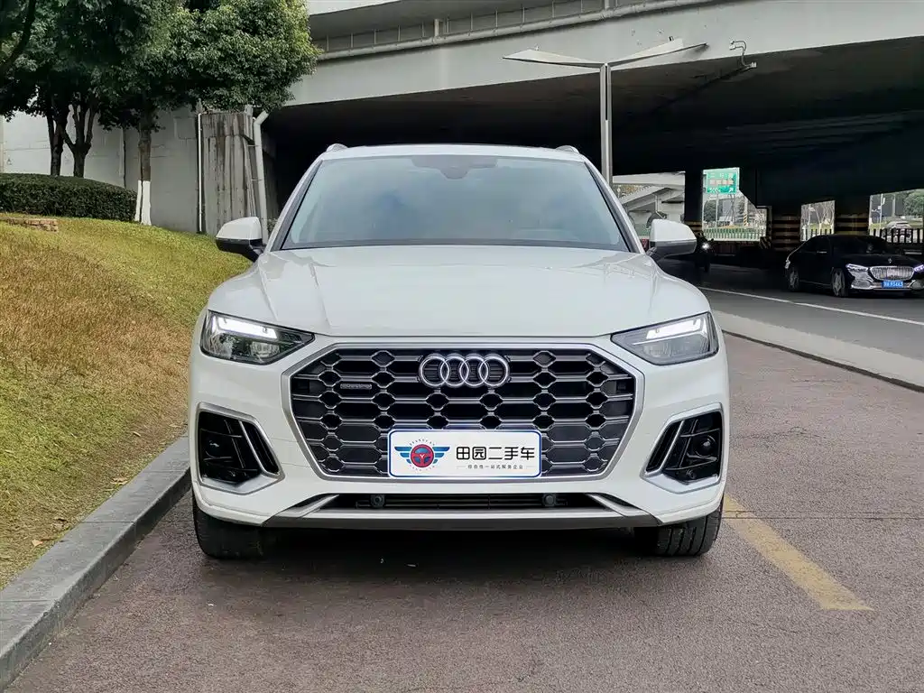 Audi Q5L 2022 — фото 2