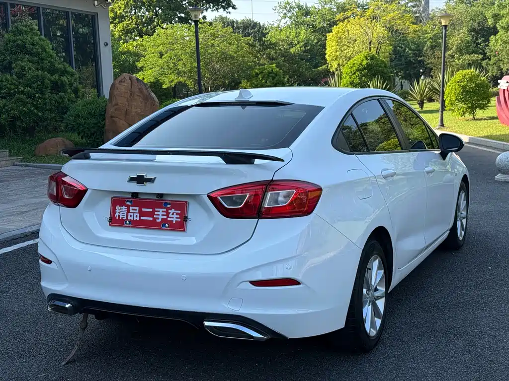 Chevrolet Cruze 2018 — фото 4