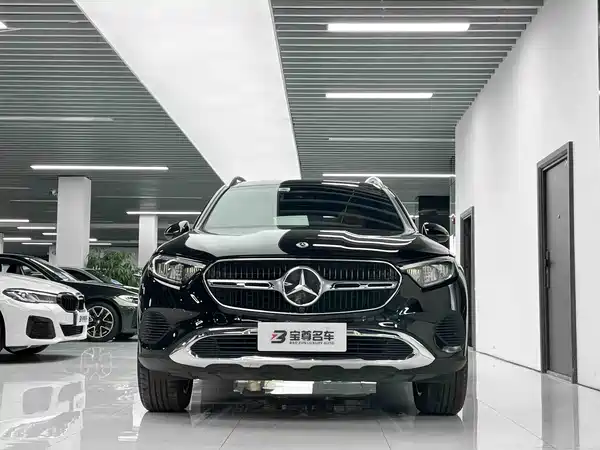 Mercedes-Benz GLC 2023