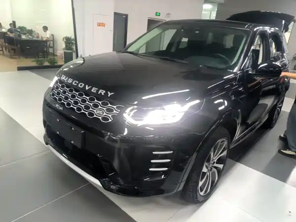 Land Rover Discovery Sport 2024