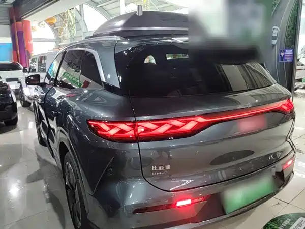 BYD Tang L 2025