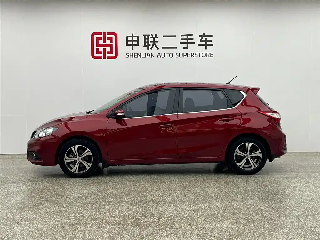 Nissan Tiida 2018