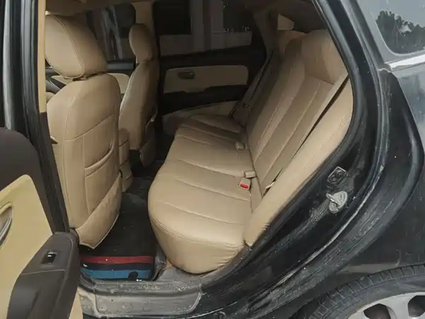 Hyundai Yuedong 2011