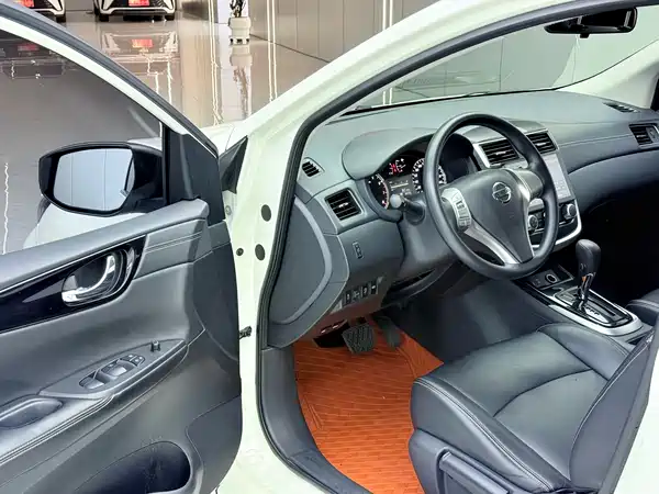 Nissan Tiida 2020