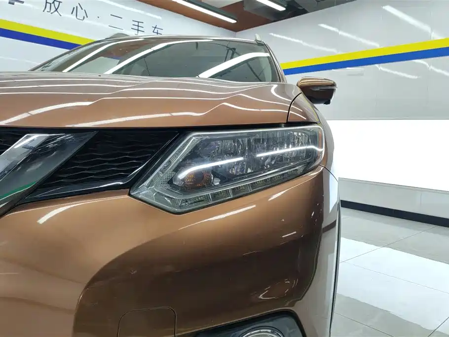 Nissan X-Trail 2015