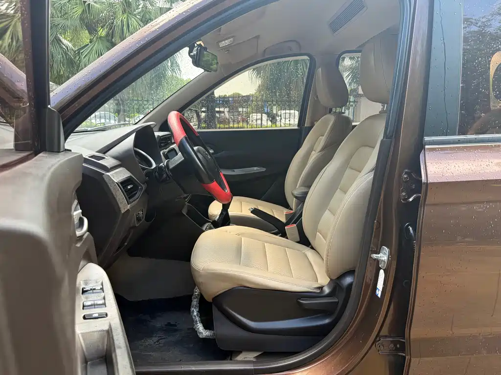 Wuling Hongguang 2019