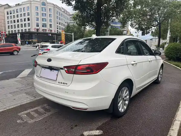 Ford Escort 2017