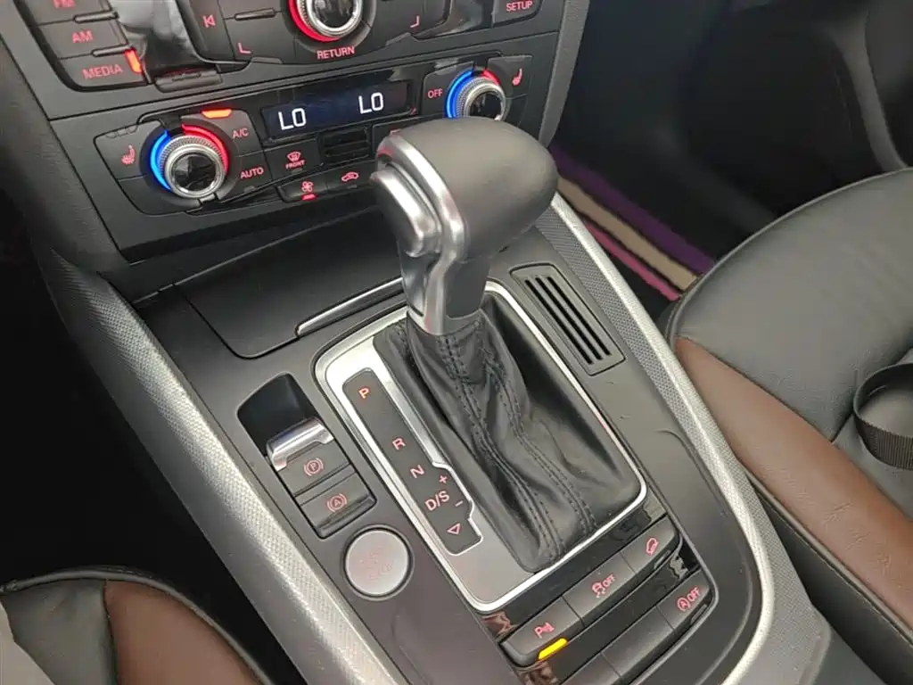 Audi Q5 2018 — фото 14