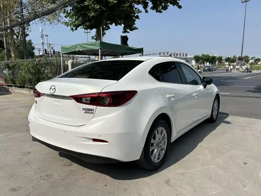 Mazda 3 Axela 2019
