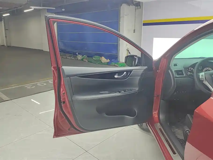 Nissan Tiida 2022