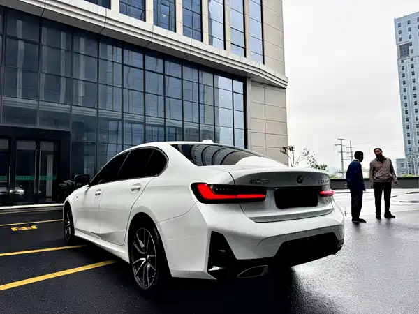 BMW 3 Series 2024