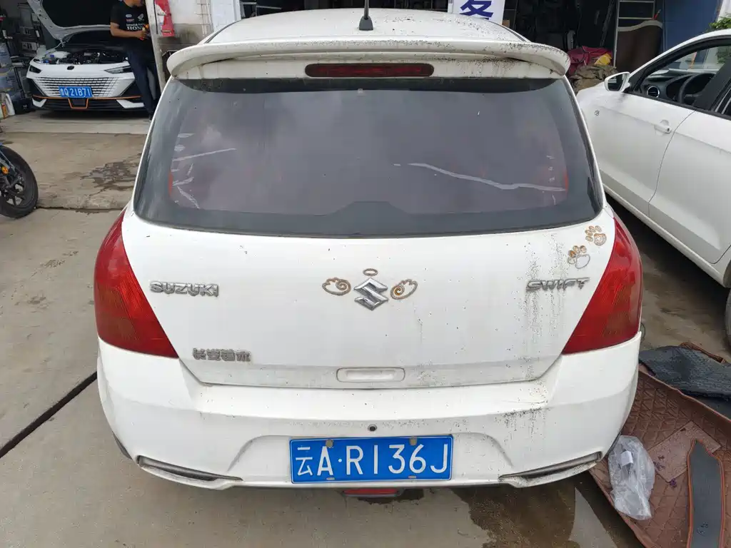 Suzuki Swift 2013