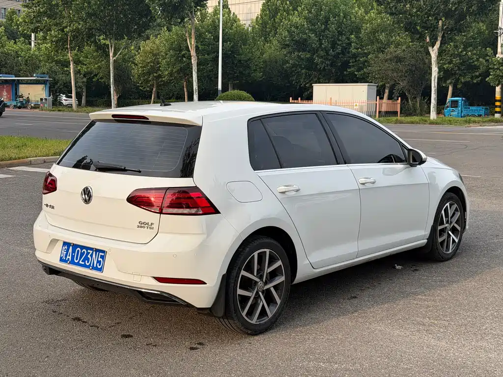 Volkswagen Golf 2020