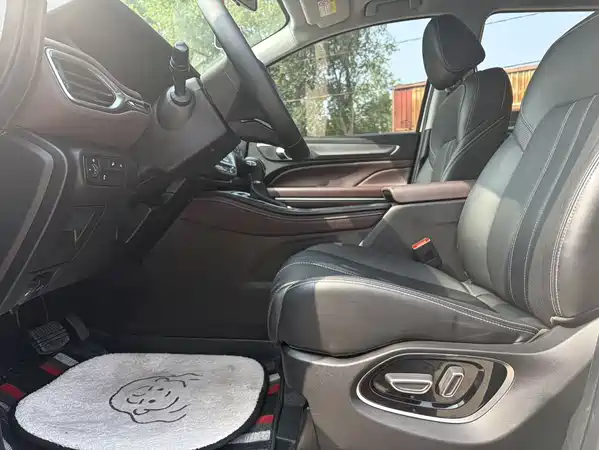 GAC Trumpchi M6 2022