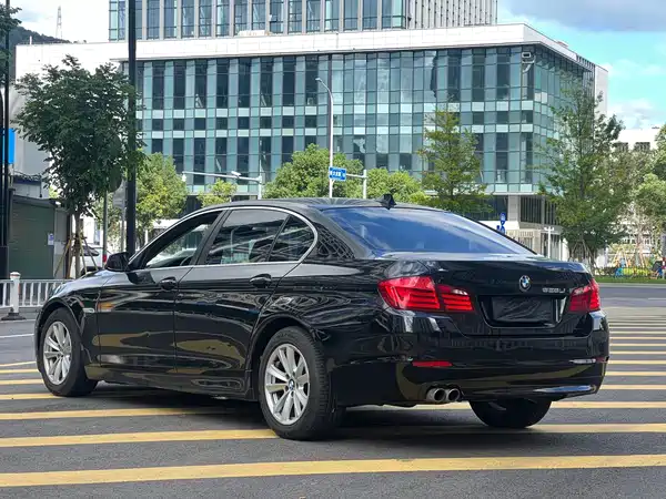 BMW 5 Series 2012