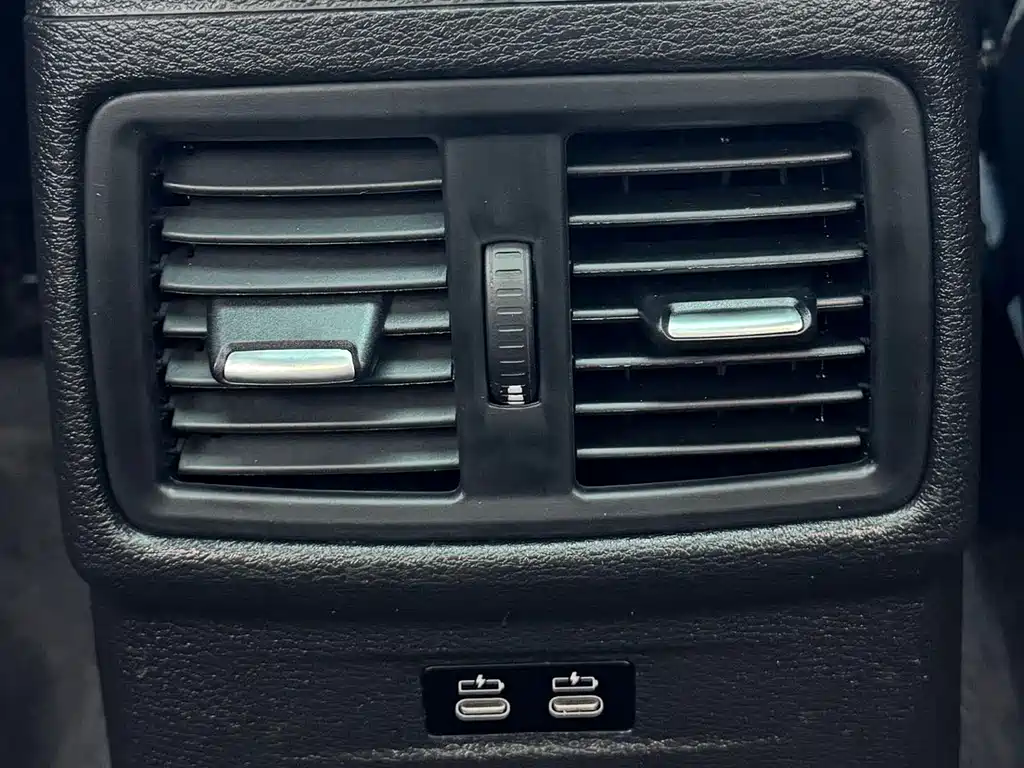 BMW X1 2022 — фото 14