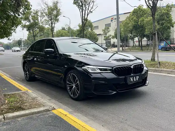BMW 5 Series 2023
