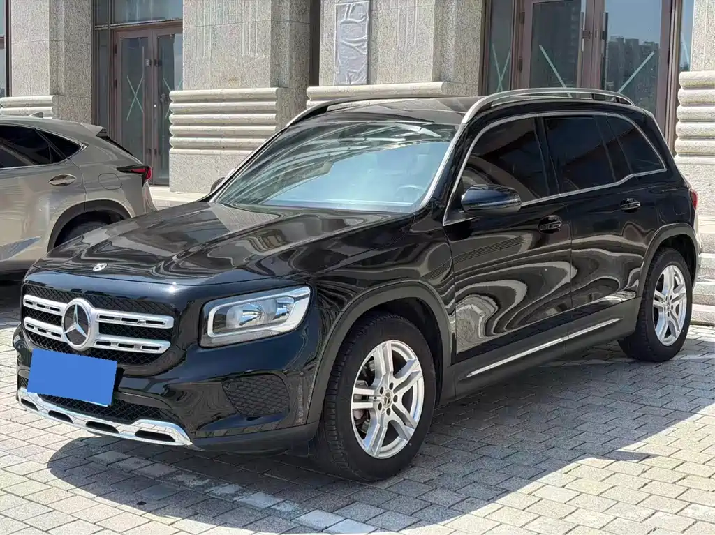 Mercedes-Benz GLB 2021