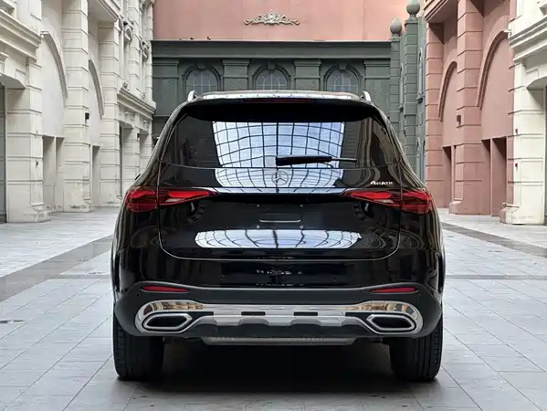 Mercedes-Benz GLC 2023