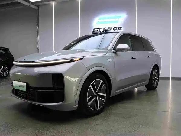 Li Auto L8 2024