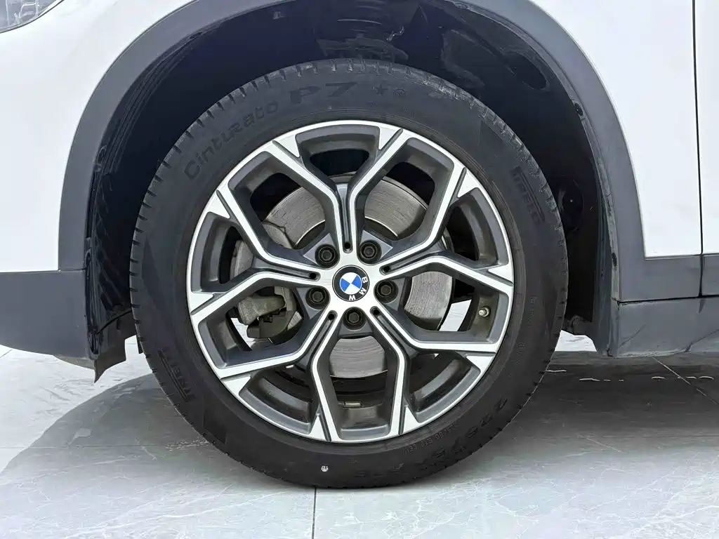 BMW X1 2021 — фото 9