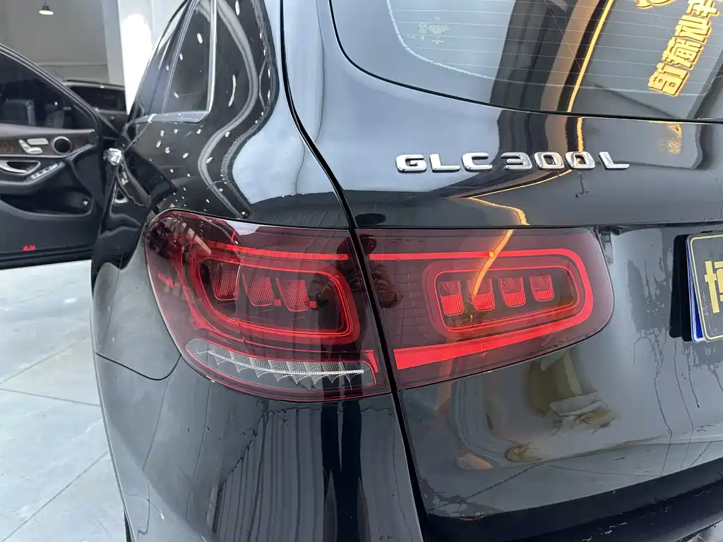 Mercedes-Benz GLC 2020 — фото 18