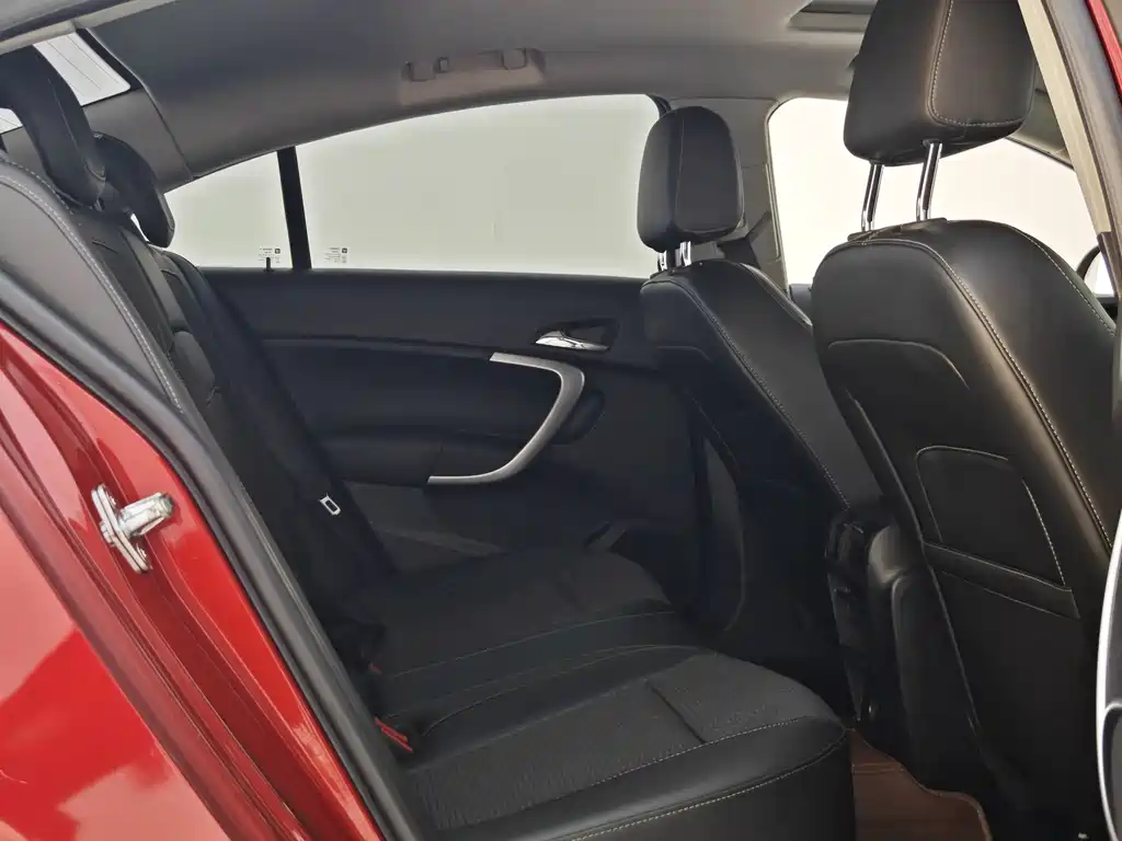 Buick Regal 2015 — фото 18