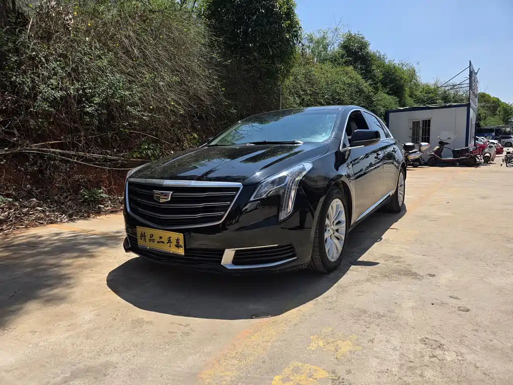 Cadillac XTS 2018 — фото 1