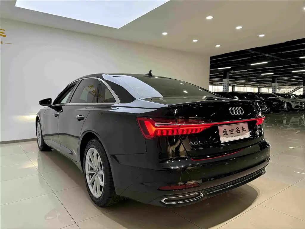 Audi A6L 2022 — фото 20