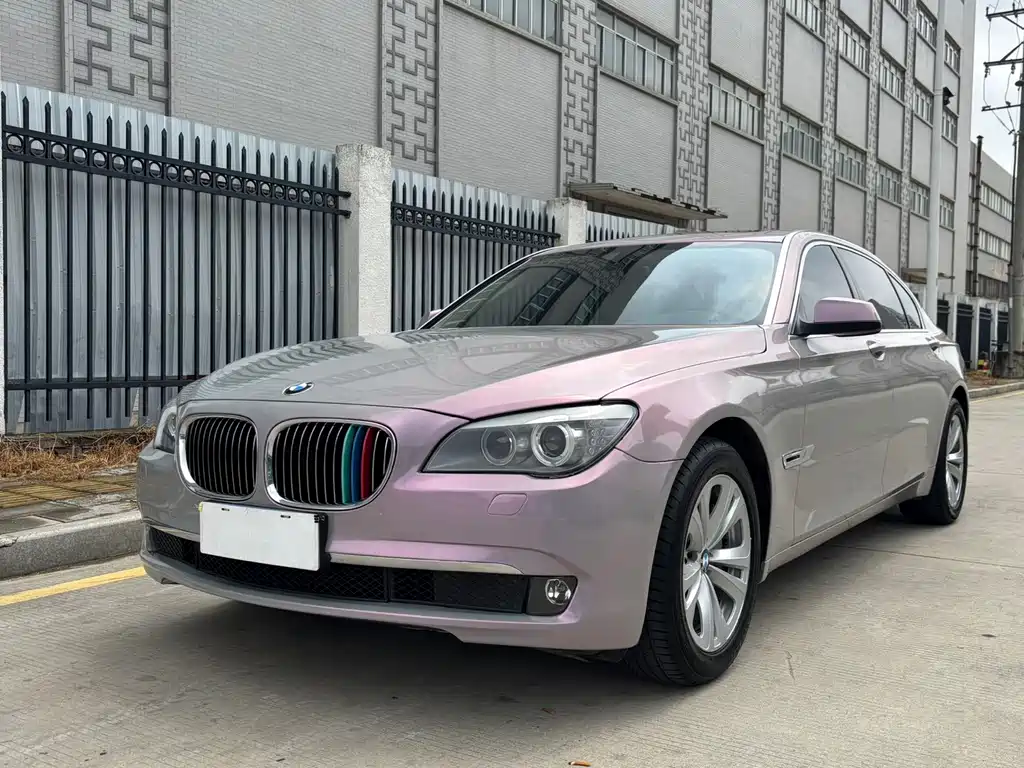BMW 7 Series 2012 — фото 1