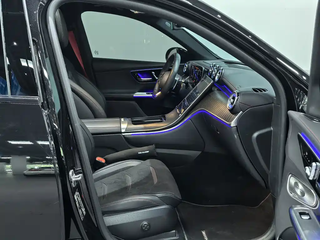 Mercedes-Benz GLC AMG 2024 — фото 11