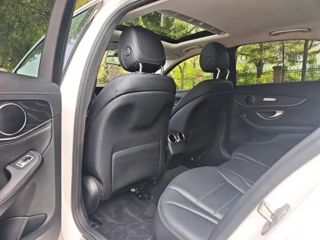 Mercedes-Benz C-Class 2018
