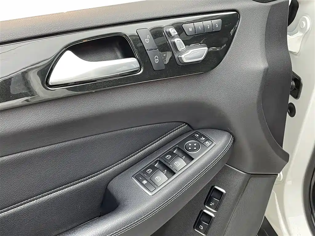 Mercedes-Benz GLS 2020 — фото 10