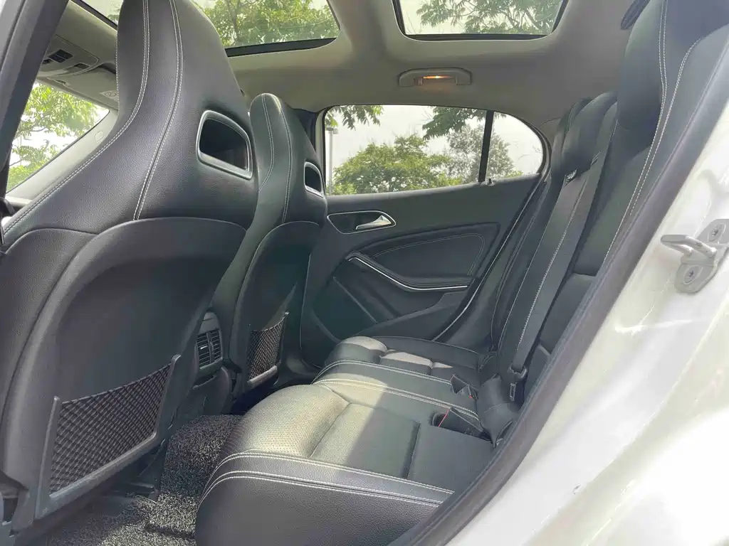 Mercedes-Benz GLA 2016