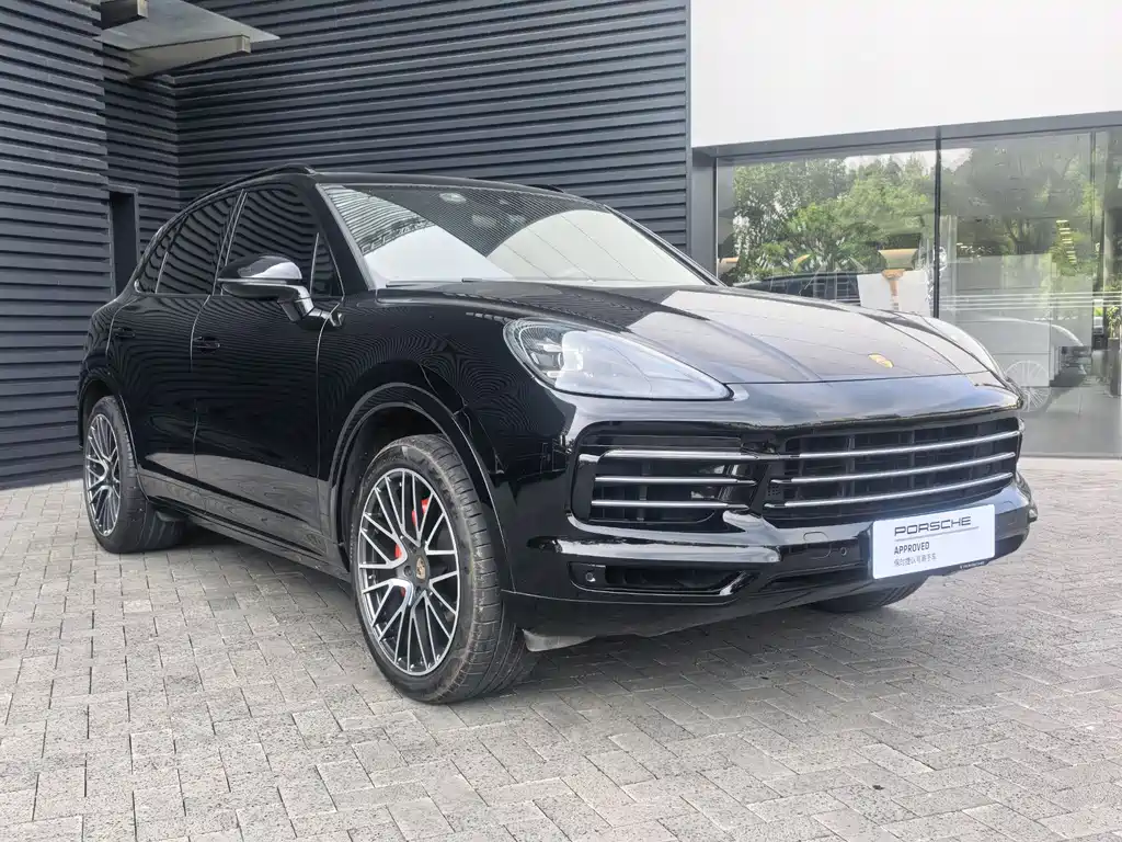 Porsche Cayenne 2019 — фото 2