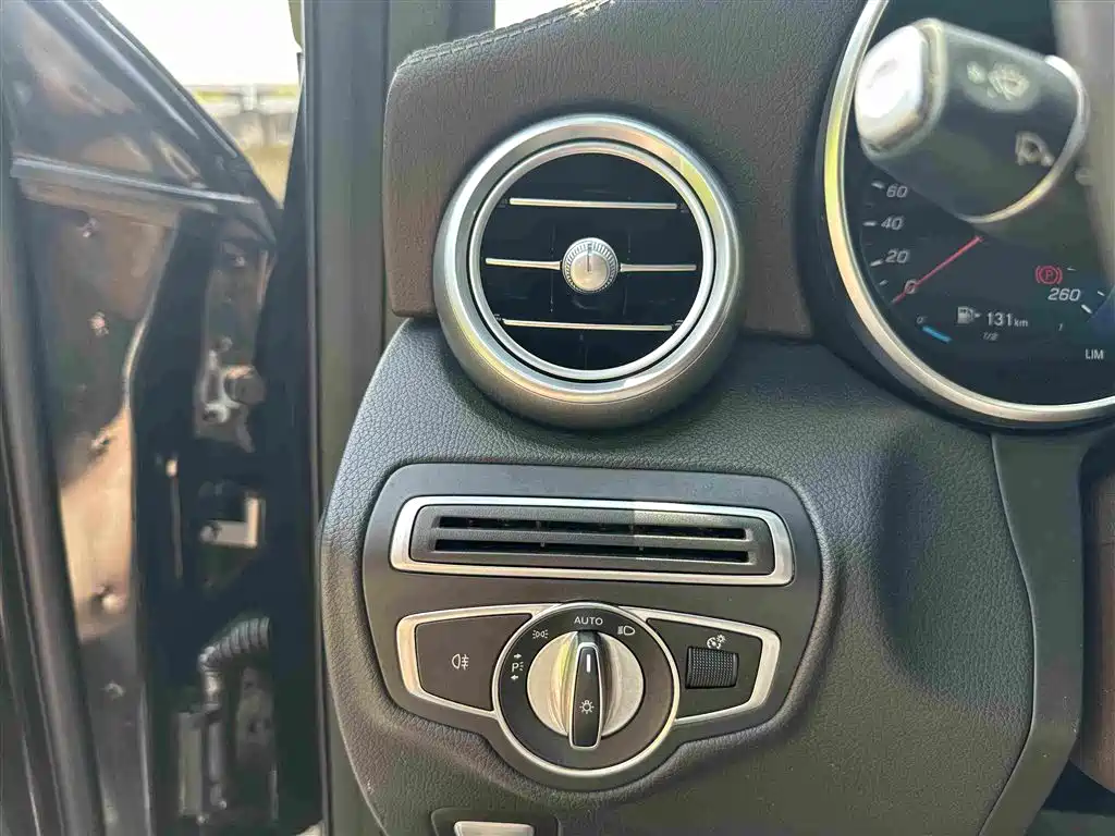 Mercedes-Benz GLC 2020 — фото 16