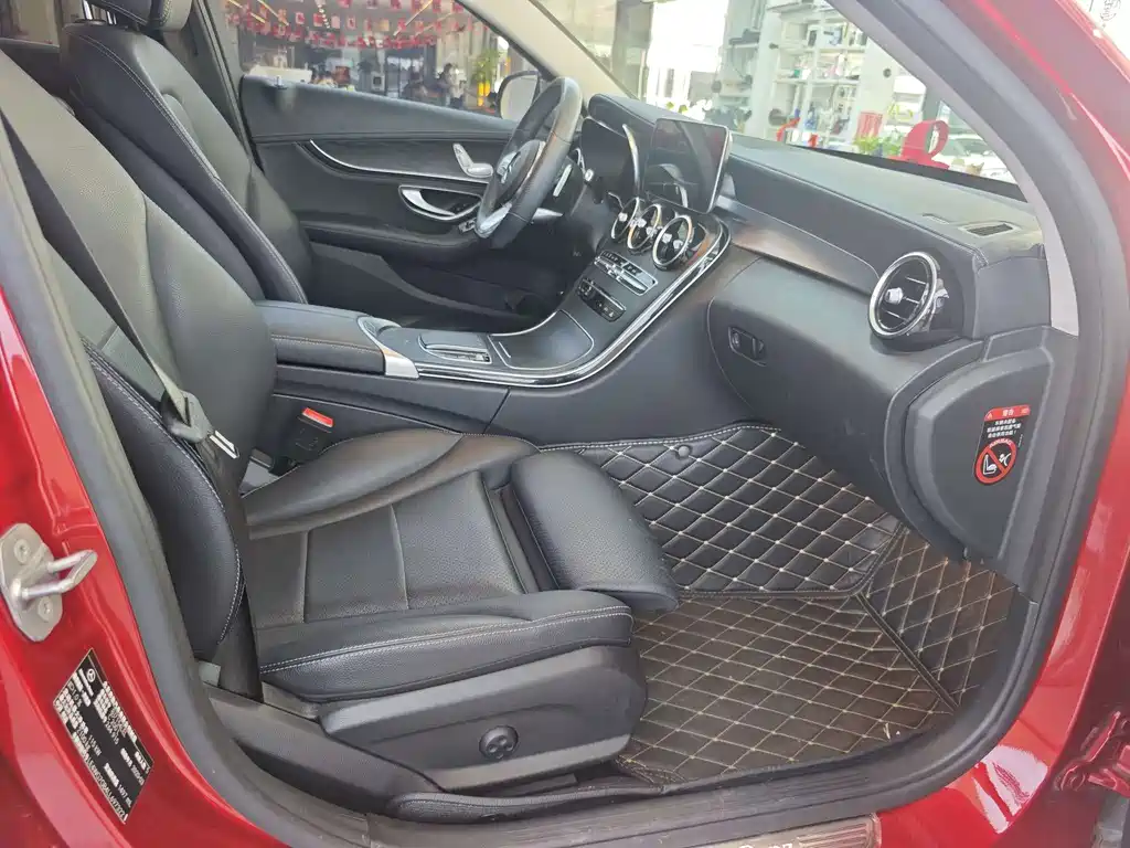 Mercedes-Benz C-Class 2020 — фото 14