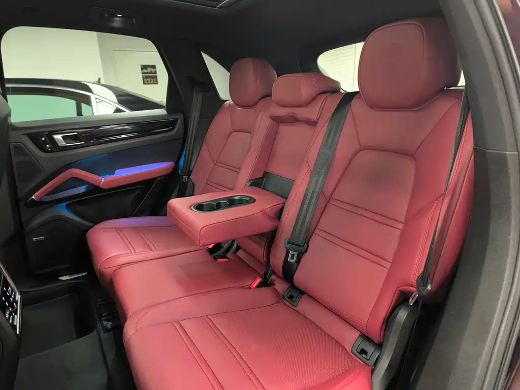 Porsche Cayenne New Energy 2019 — фото 19