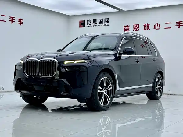 BMW X7 2023