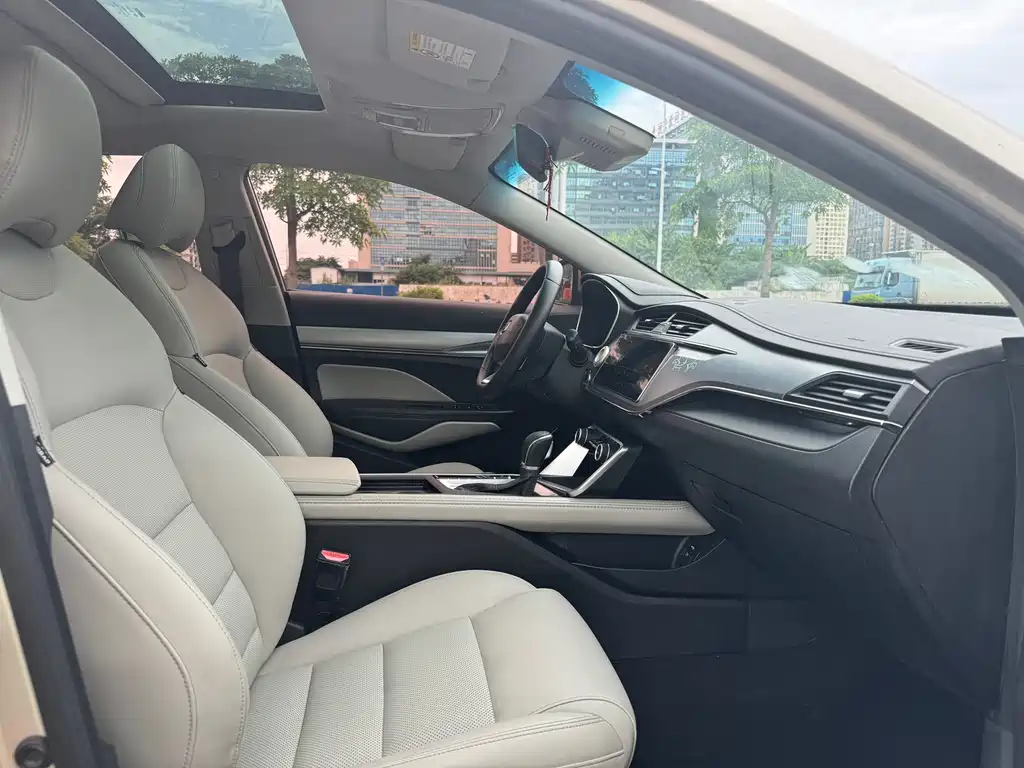 Geely Binrui 2018 — фото 10